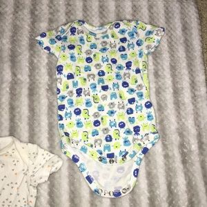 Cute monster short sleeve onesie😍